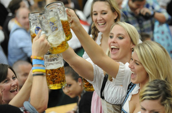 度：欧洲最享受 亚洲最勤奋开元棋牌盘点各国带薪休假制(图3)